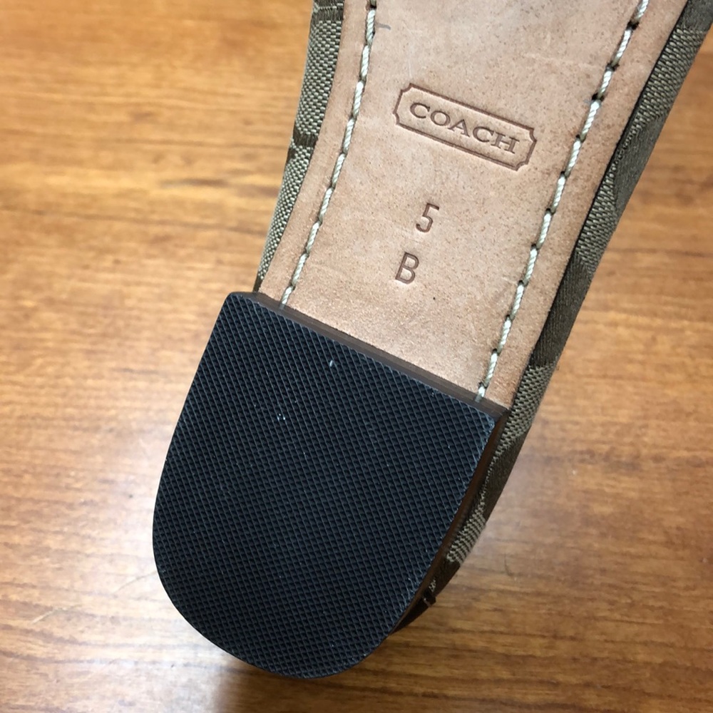 ▪️Coach Loafer - Picture 3 of 5